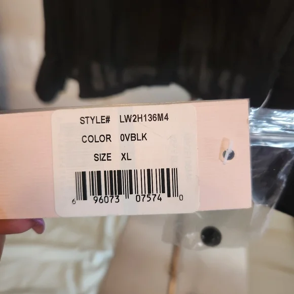 Women's Blouse - Picture 2 of 2